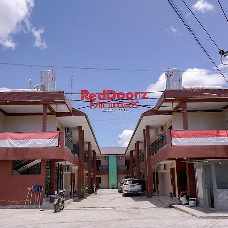 RedDoorz Syariah near Bukit Teletubbies Padangsidempuan Hotel Luaran gambar