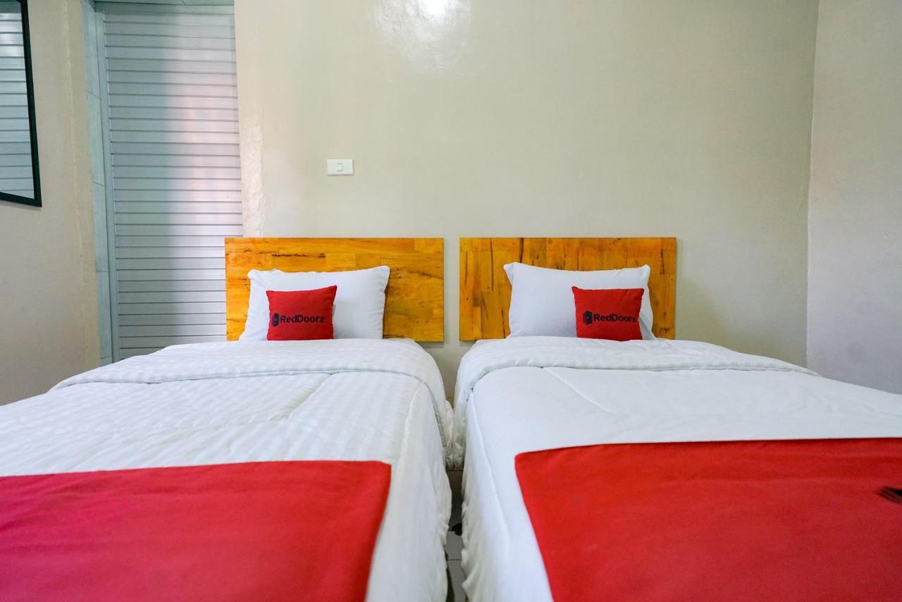 RedDoorz Syariah near Bukit Teletubbies Padangsidempuan Hotel Luaran gambar